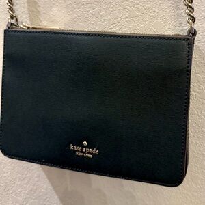 NWT Kate Spade dark green crossbody. Gold chain link